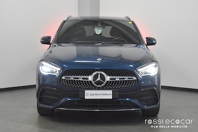MERCEDES-BENZ GLA 200 d Automatic Premium